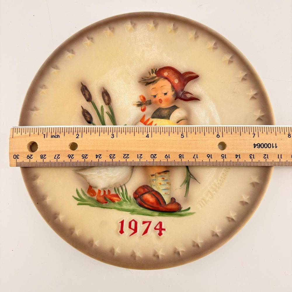 Vintage 1974 Hummel Annual Collector Plate Goebel Little Goose Wall‎ Decor - Picture 8 of 8